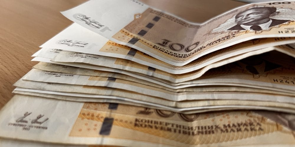 Sutra isplata novembarskih penzija u FBiH