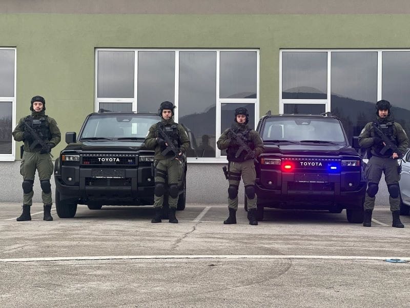 Uprava policije MUP-a ZDK nabavila dva savremena vozila i službene pse