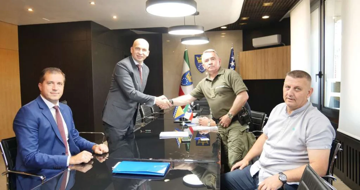 Unaprijeđena prava 1.000 policajaca u Zeničko-dobojskom kantonu