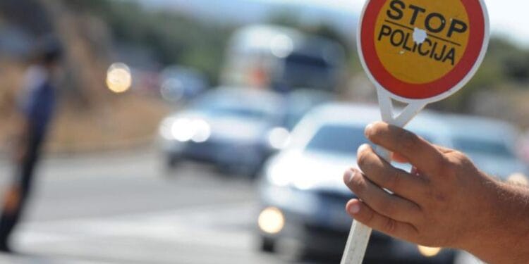 Policija tokom vikenda kontrolisala skoro 1.900 vozila na području ZDK